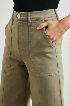 GETTY CROP UTILITY WIDE LEG - WASHED OLIVE|Rails New