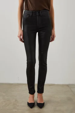 LARCHMONT SKINNY - COATED NOIR|Rails Online