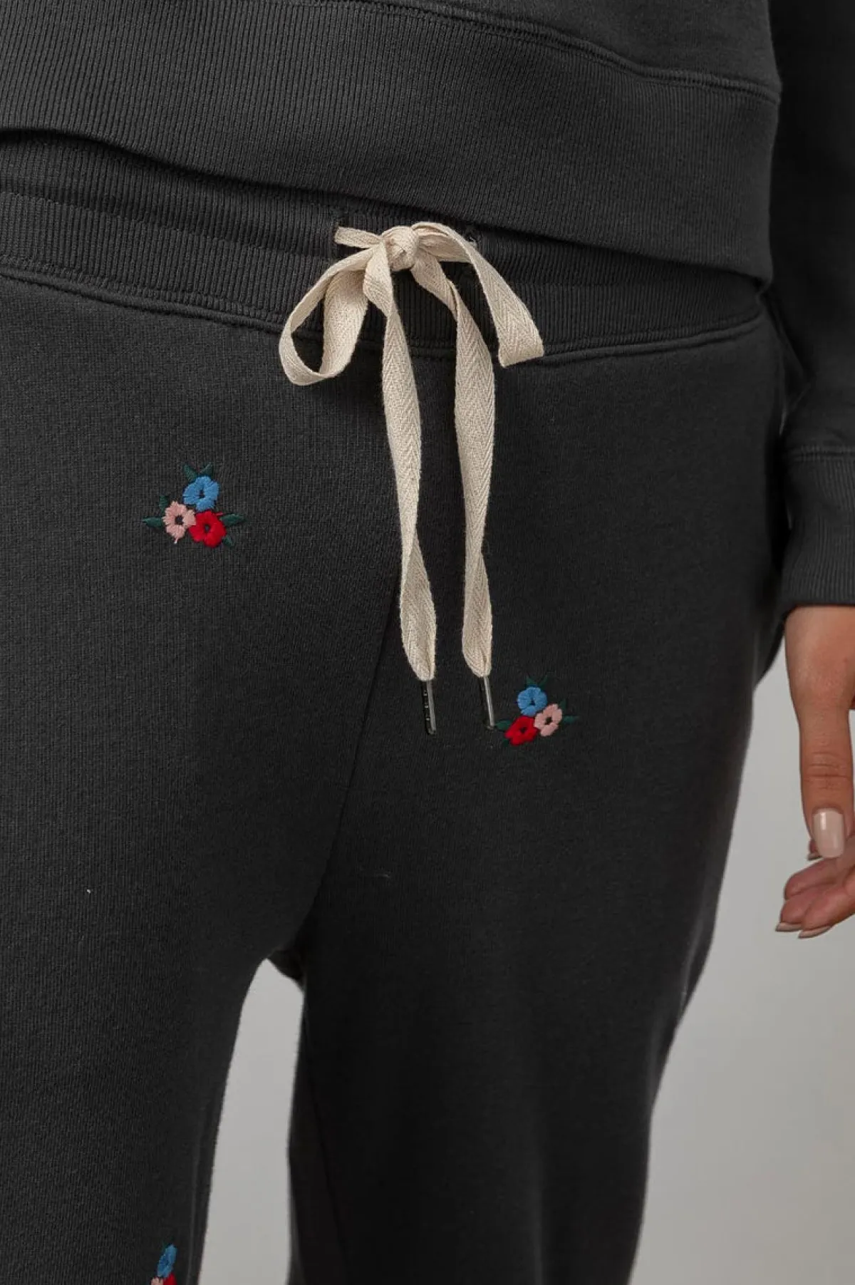 OAKLAND SWEATPANT - VINTAGE BLACK FLOWER BUDS|Rails Best Sale