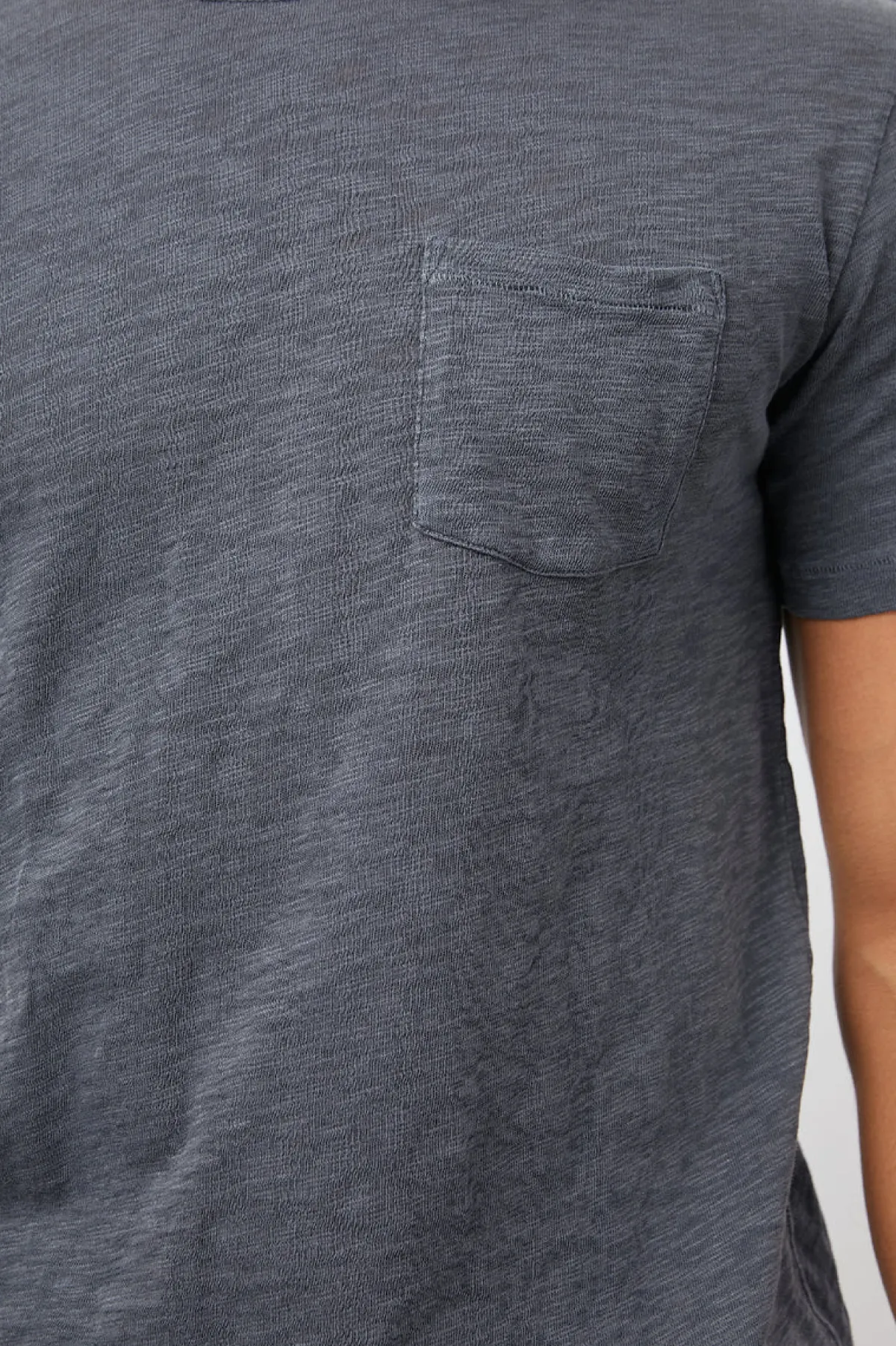 SKIPPER T-SHIRT - FADED NAVY|Rails Shop